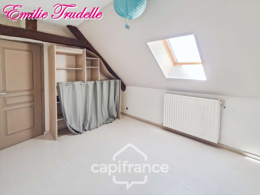  Longère de caractère du XVe siècle à vendre 5 pièces NUILLE LE JALAIS (72)  – 105 m²- 3ch – Terrain de 1 823 m² - photo 10