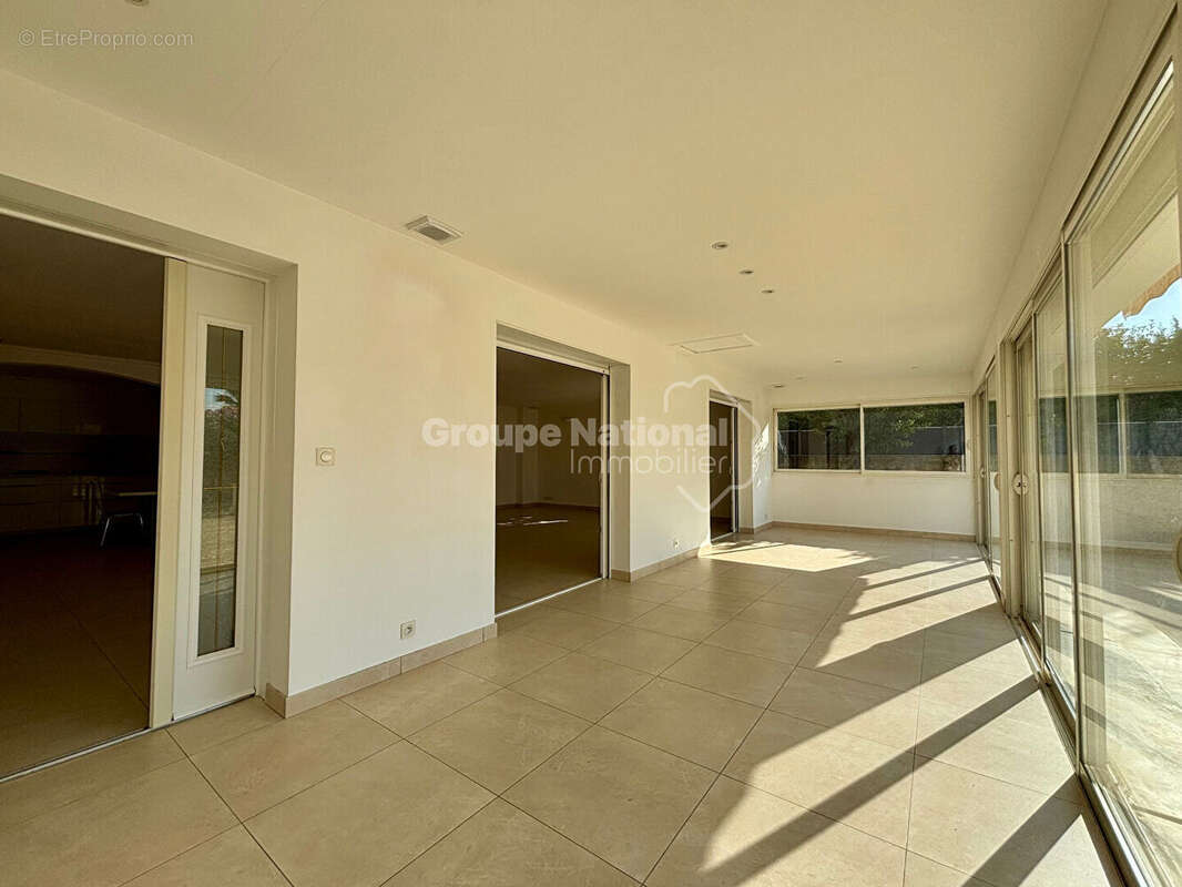 Maison à SAINT-LAURENT-D&#039;AIGOUZE