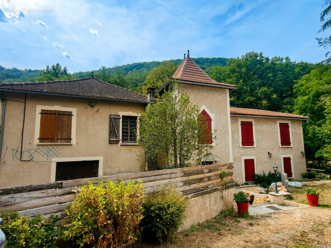 Maison à SAINT-CERE