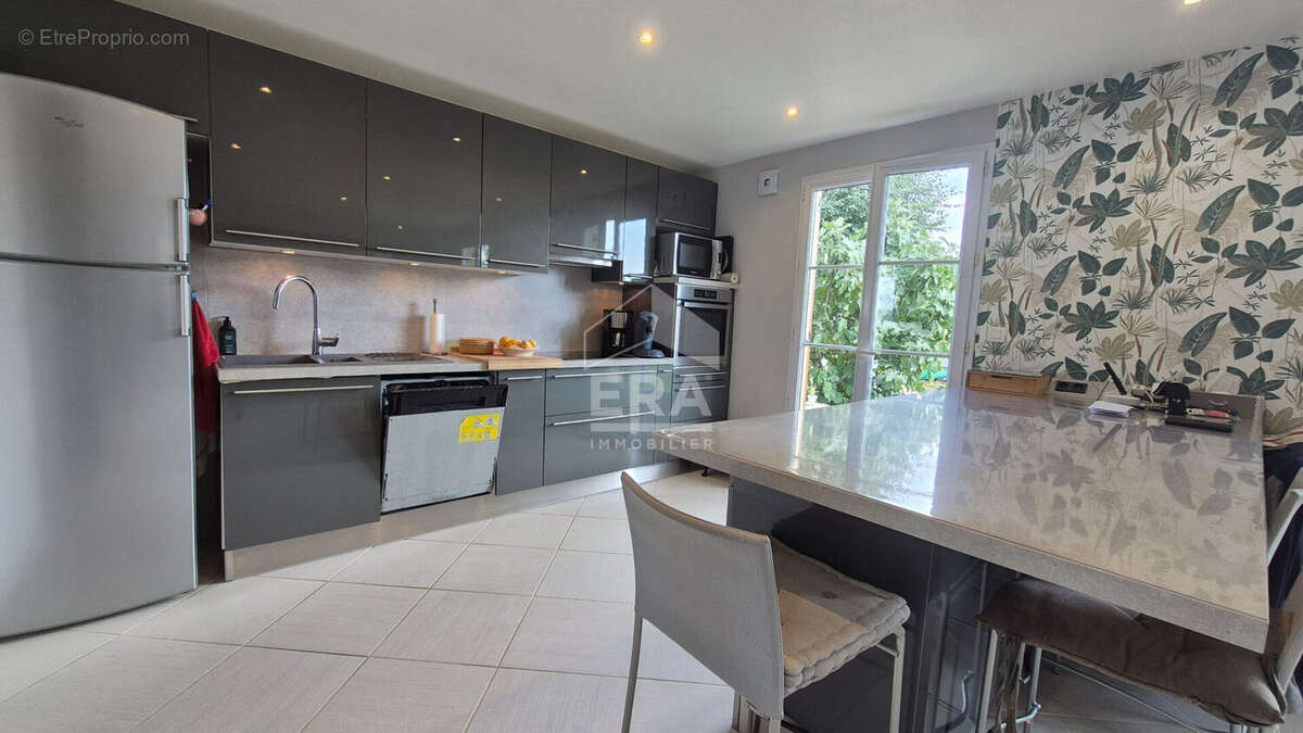 Maison à GRISY-SUISNES