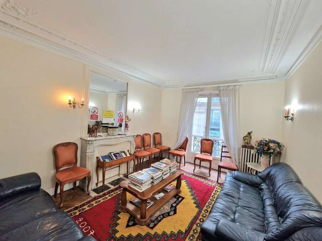 Appartement à PARIS-10E