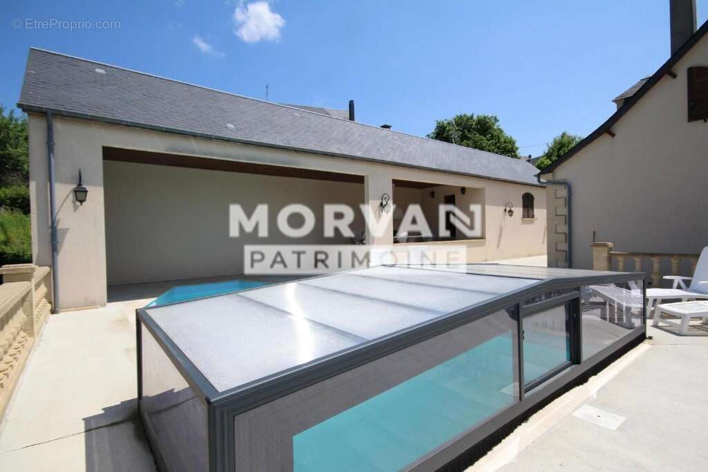 Maison à CHATEAU-CHINON(VILLE)