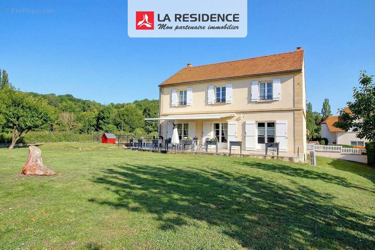 Maison à VAUX-SUR-SEINE