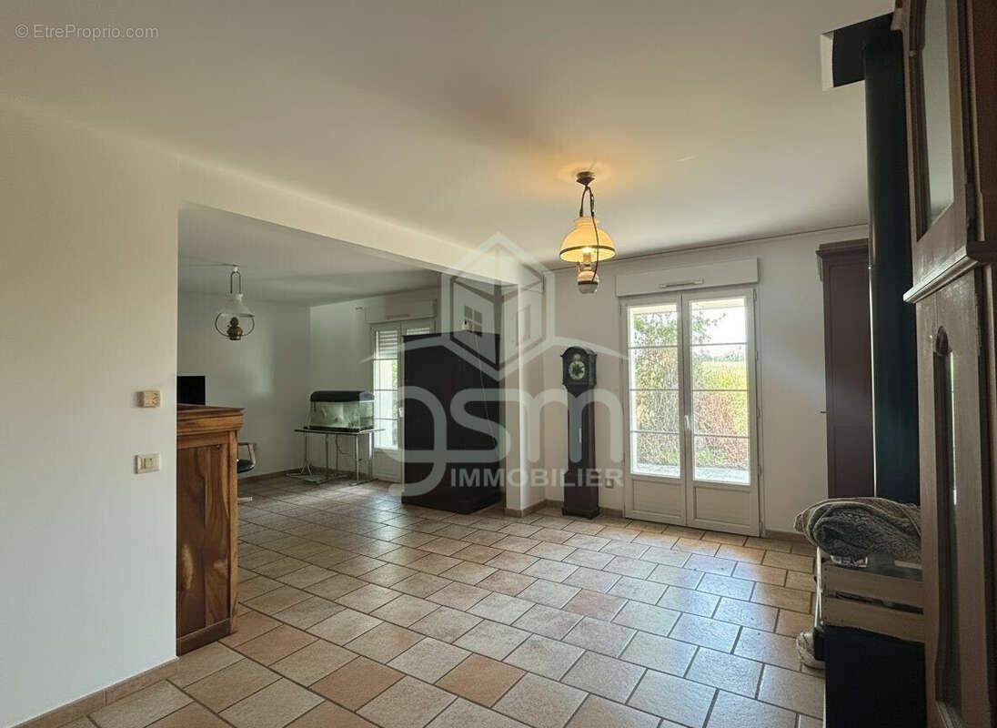 Maison 122 m² à Thilouze  - photo 3