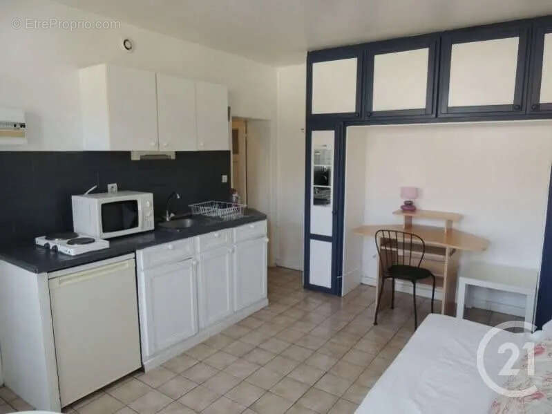 Autre à HELLEMMES-LILLE