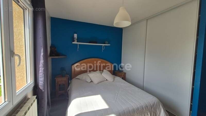 Maison à VILLENEUVE-DE-RIVIERE