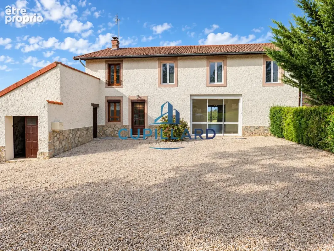 Maison à SAINT-MARTIN-D'ESTREAUX