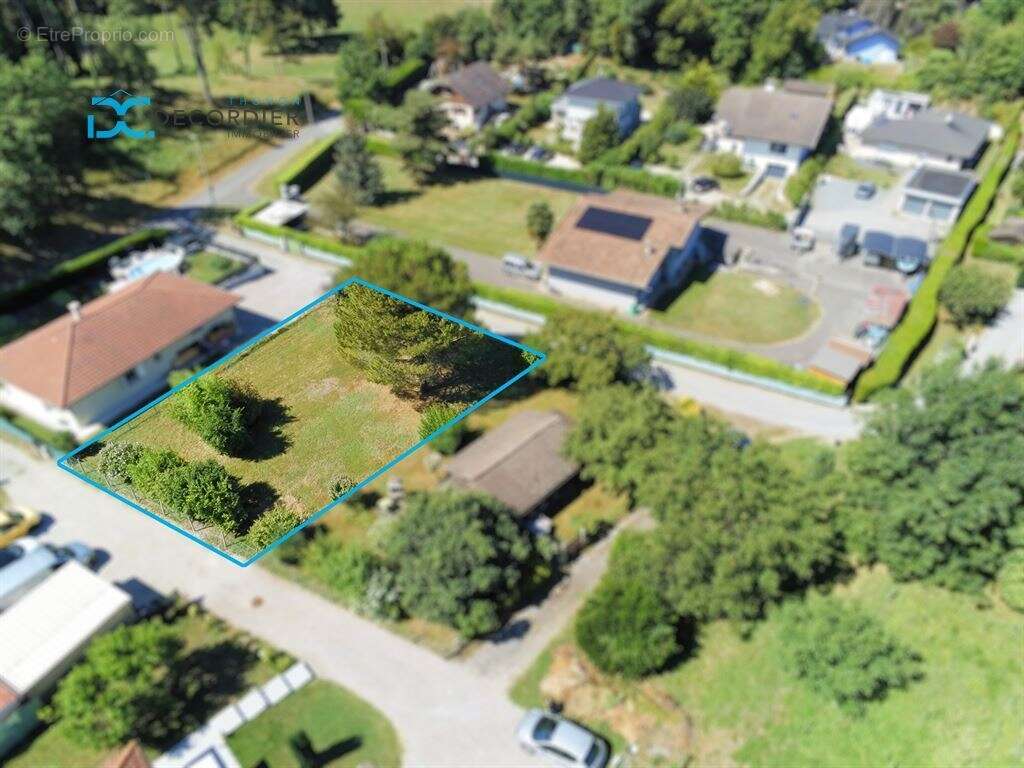 Terrain à THONON-LES-BAINS