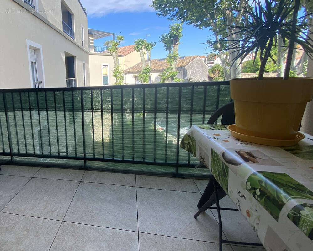 Appartement à MEZE