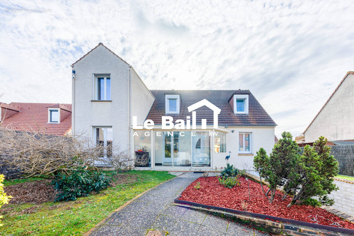 Maison à OSNY