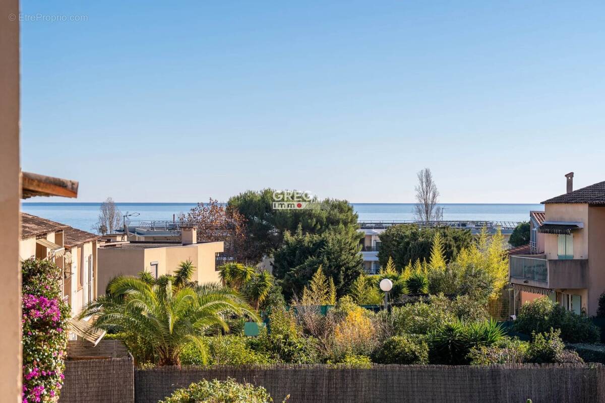 Appartement à VILLENEUVE-LOUBET