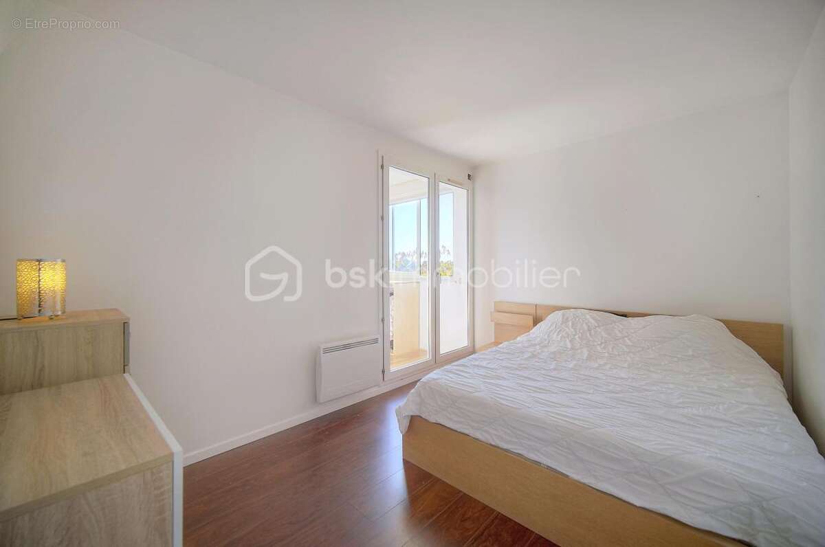 Appartement familial 4 pièces avec terrasse, garage et cave – Secteur Cannes Gourguette - photo 6