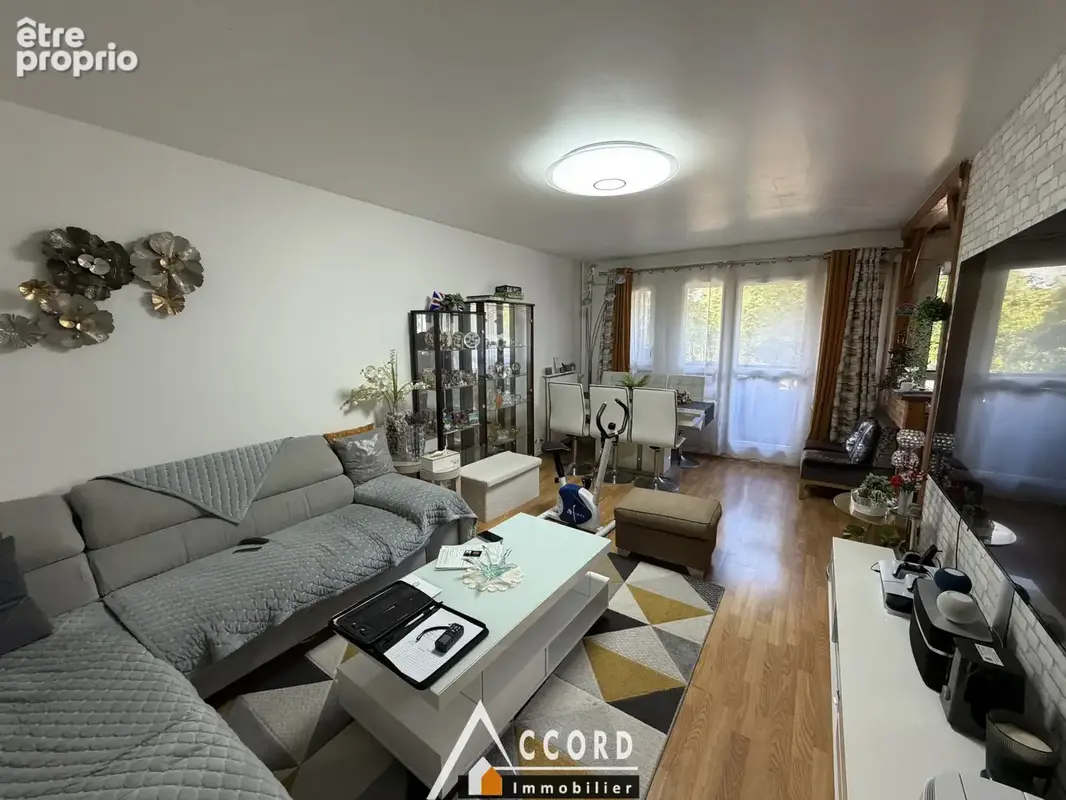 Appartement à SARTROUVILLE