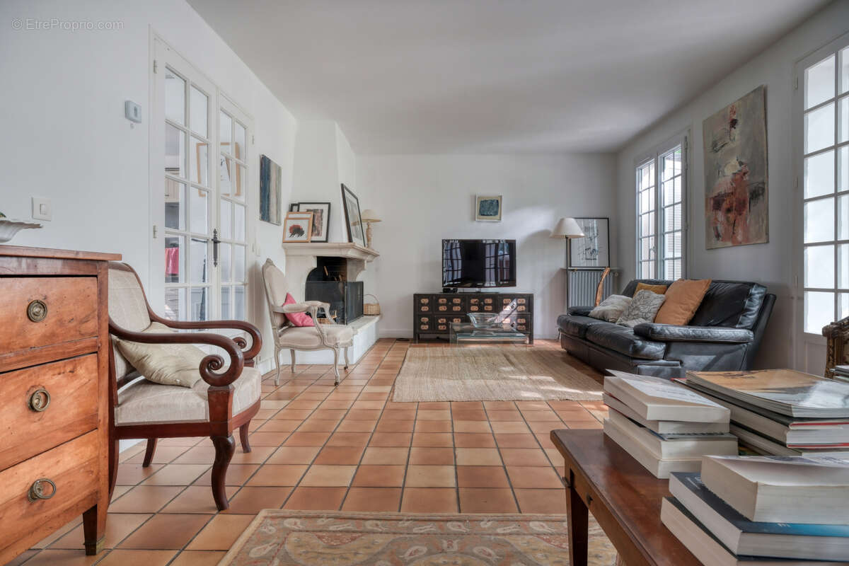 Maison à LIMOURS