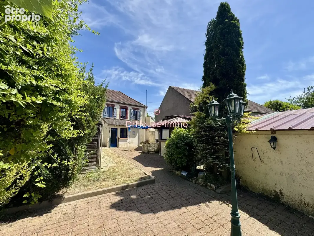 Maison à AUXY