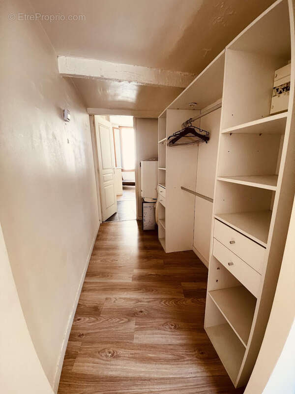 Appartement à MARSEILLE-2E