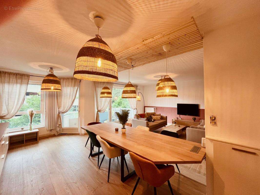 Appartement à SAINT-ETIENNE