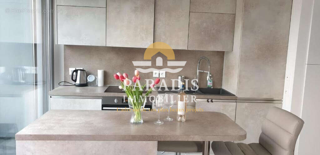 Appartement à ROQUEBRUNE-CAP-MARTIN