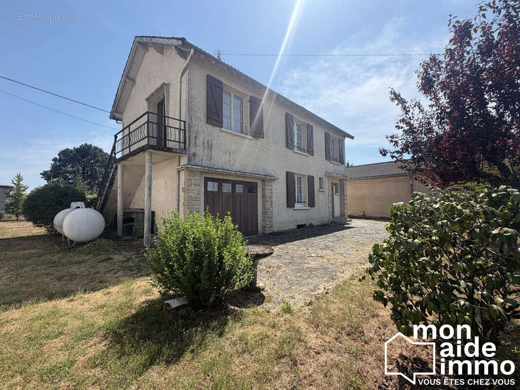 Maison 102 m² à Thiviers  - photo 7