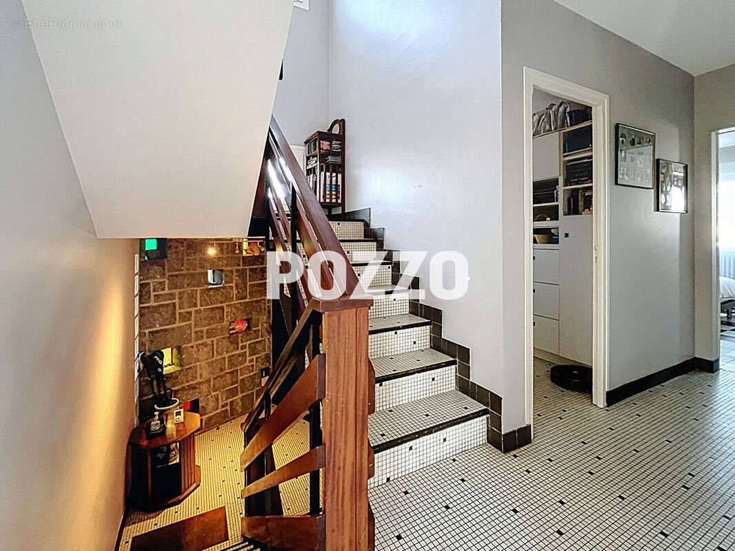 Maison à JULLOUVILLE