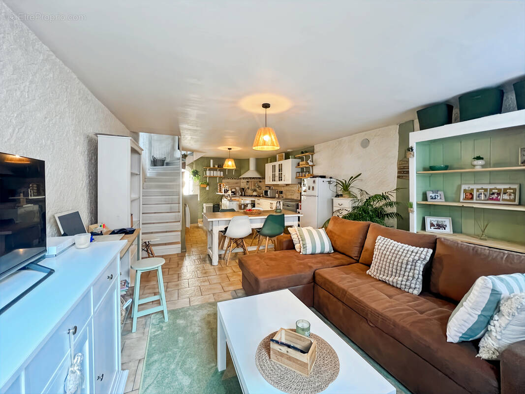 Maison à PONT-DU-CHATEAU