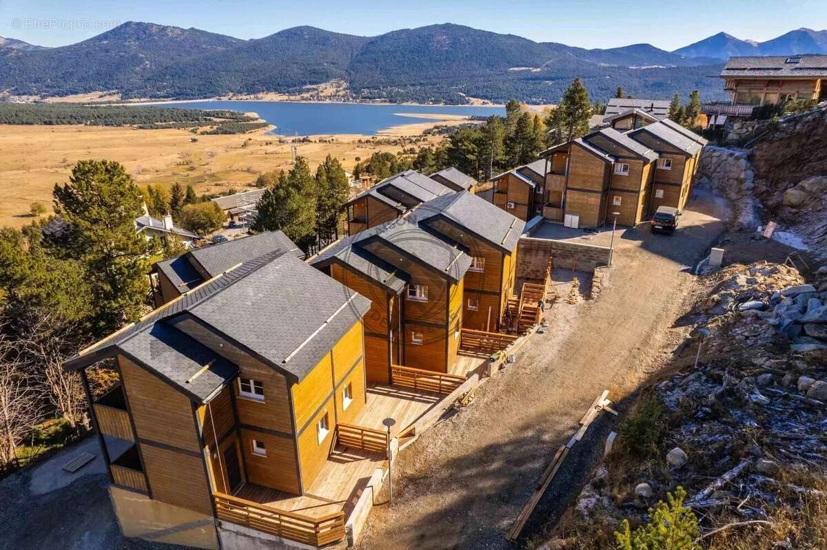 Maison à LES ANGLES