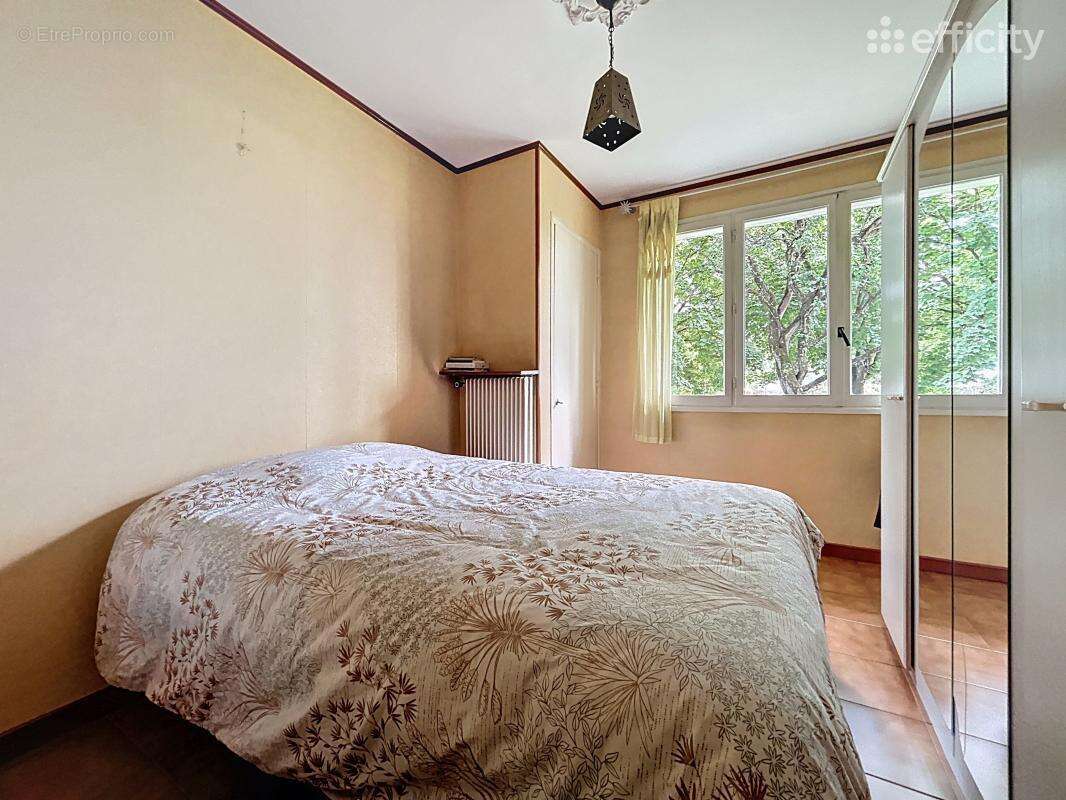 Appartement à SAINT-EGREVE