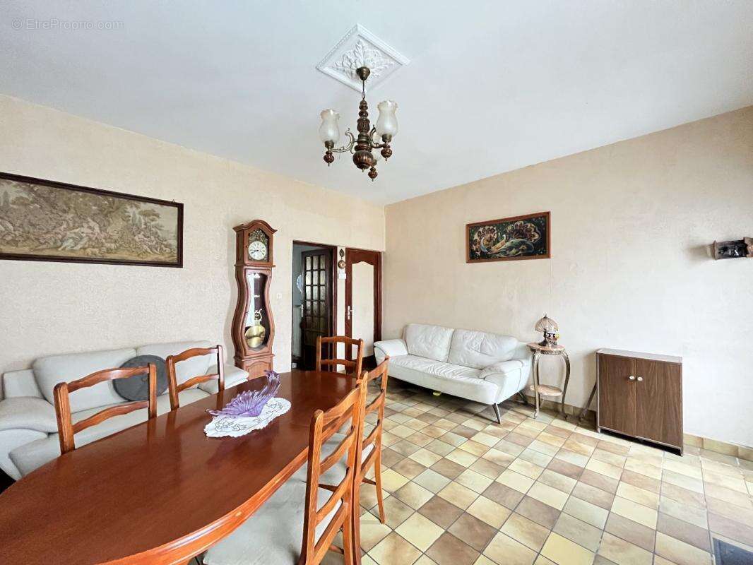 Maison à CERFONTAINE