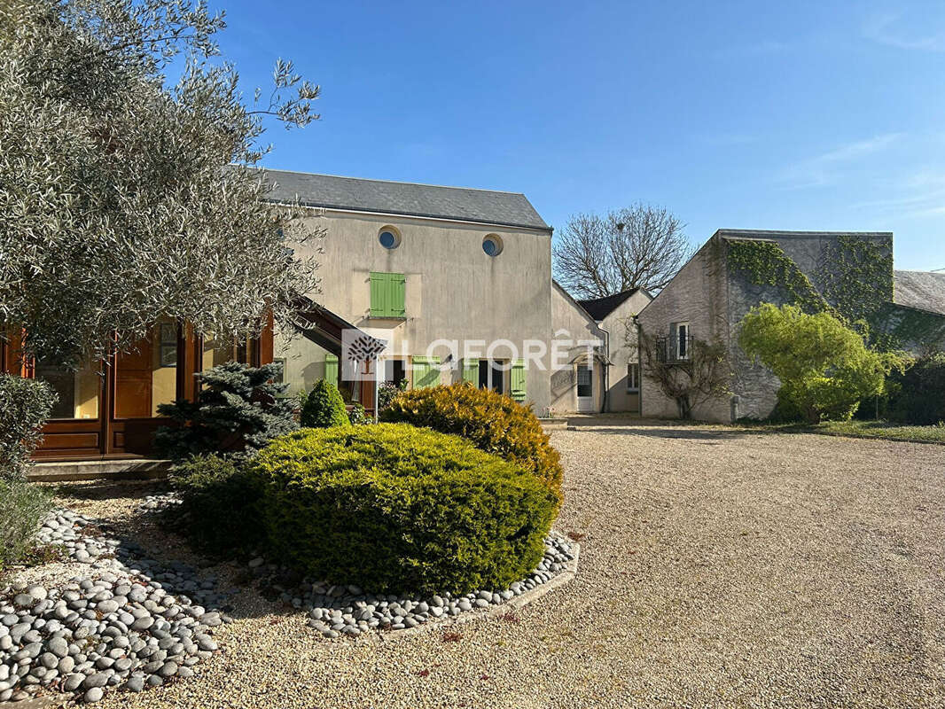 Maison à YEVRE-LA-VILLE