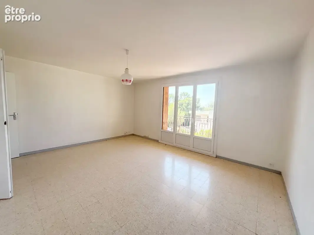 Bandol - T3 - 72 m² - terrasses - photo 2