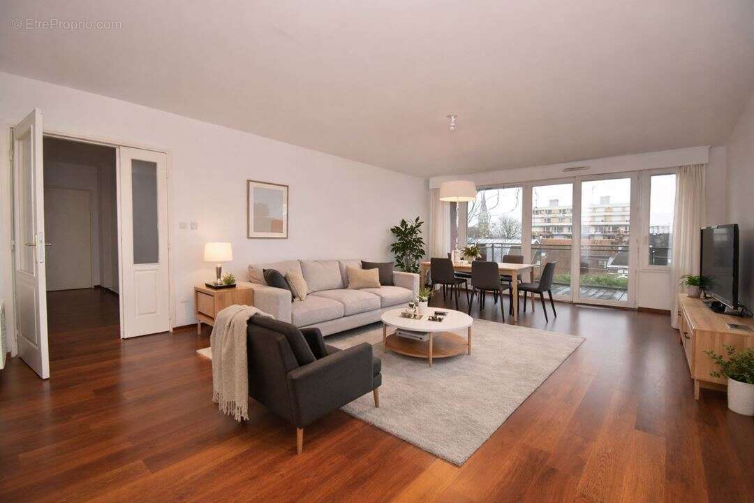 Appartement 87 m² à Valenciennes  - photo 2