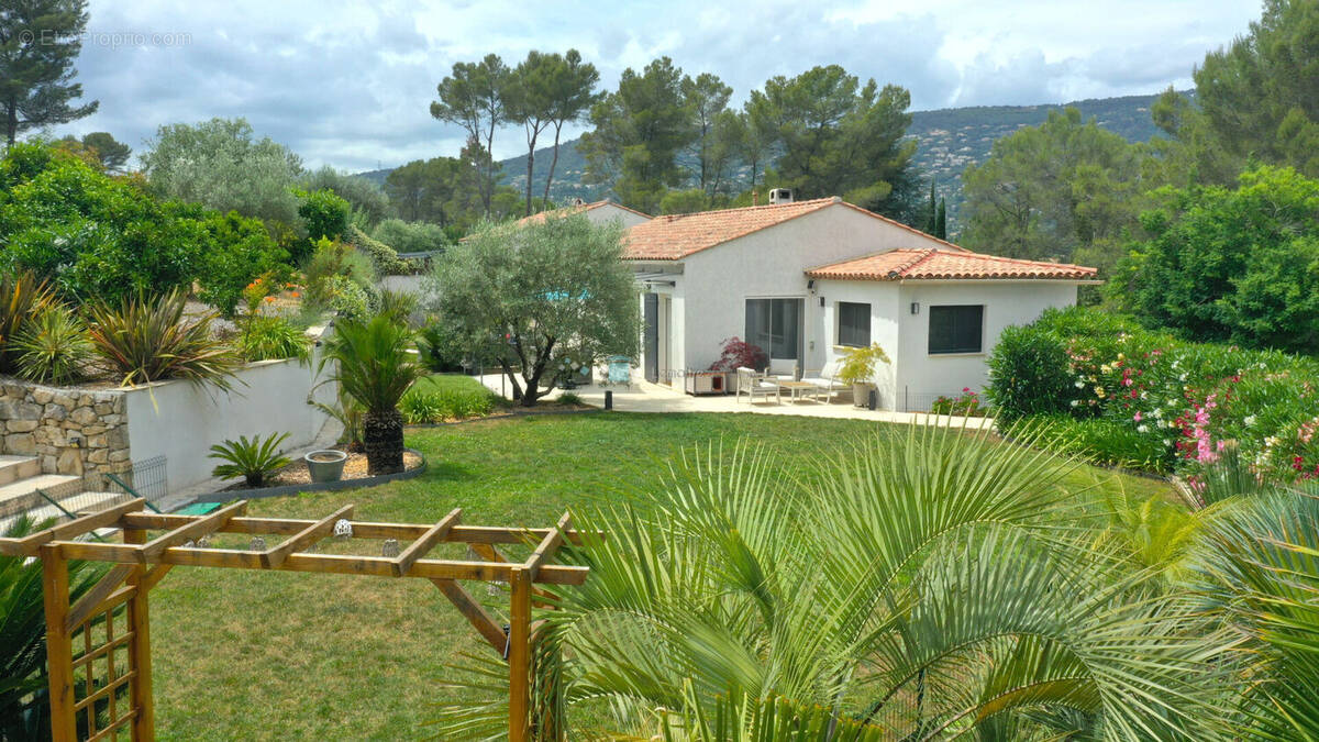 Maison à PEYMEINADE
