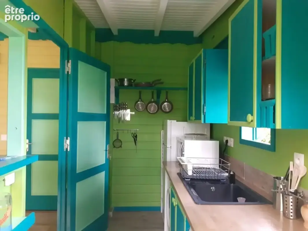 DESHAIES, Villa plage à pied, 2 bungalow, garage et piscine, sur 1 965 m² de terrain arboré - photo 17