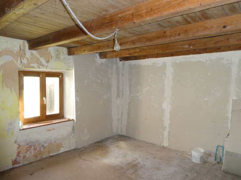 Maison à LE THILLOT