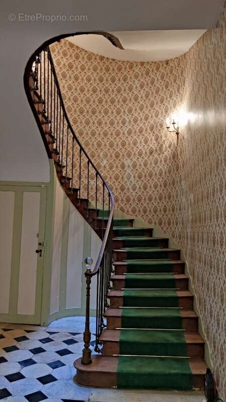 Superbe maison de maitre 7 chambres avec jardin, garage et vue sur la rivière à Saintes - photo 11