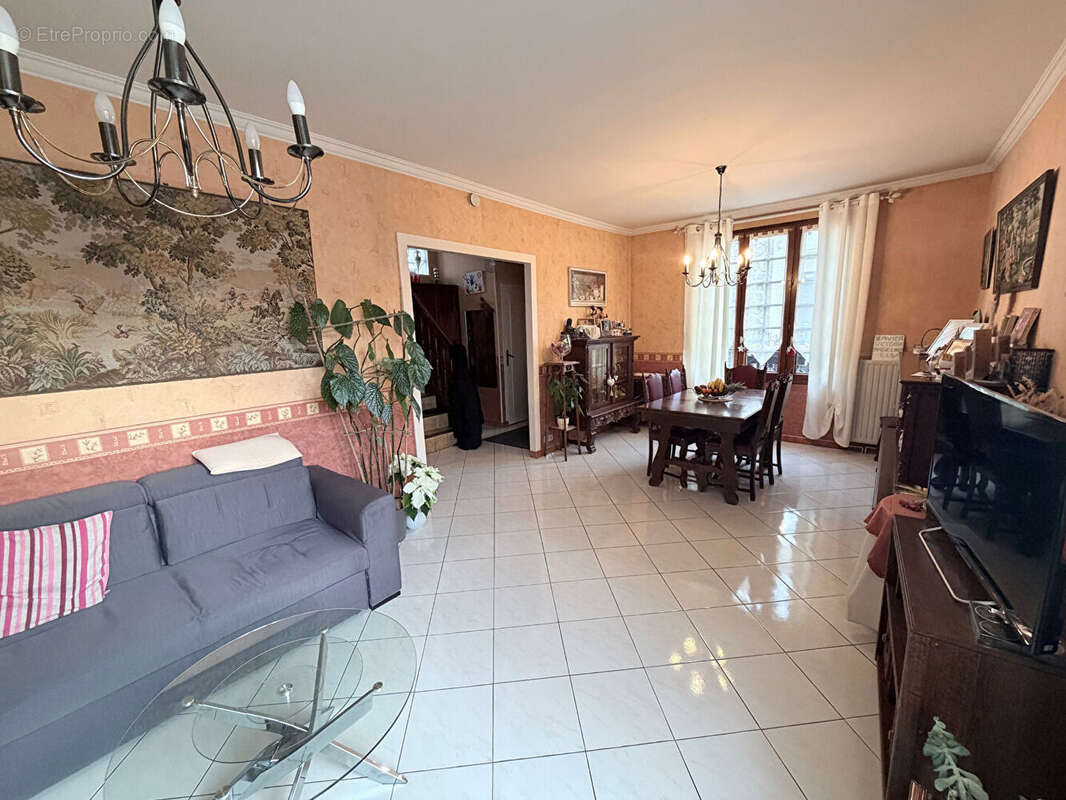 Maison à CHAMPIGNY-SUR-MARNE