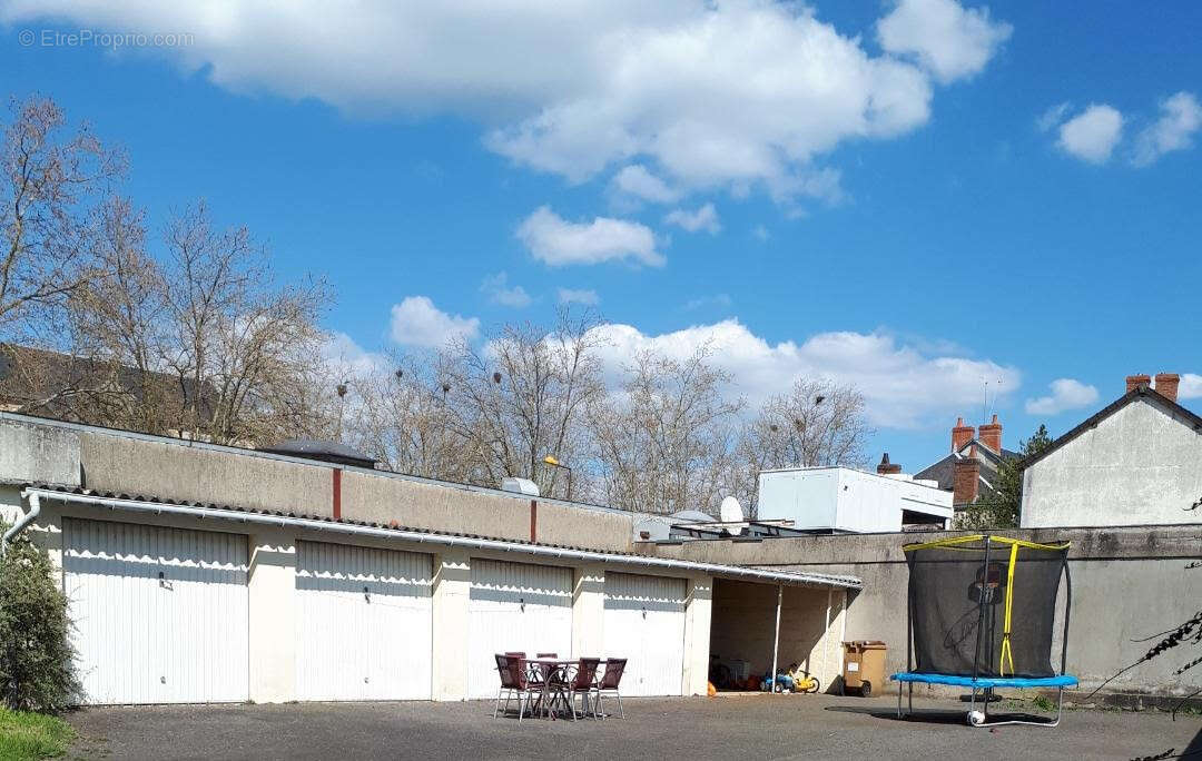 Appartement à FOURCHAMBAULT