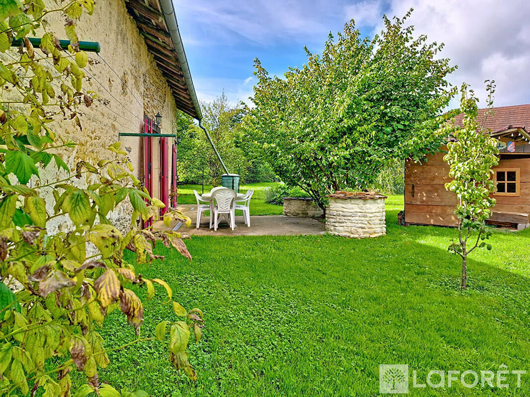 Maison à HYEMONDANS