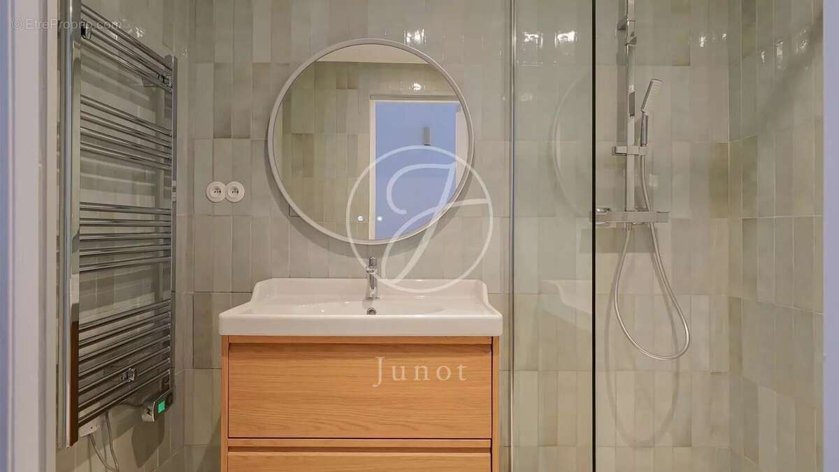 Appartement à PARIS-4E