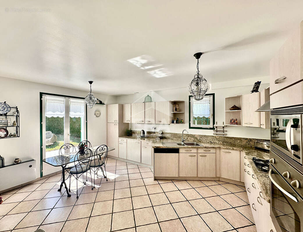 Maison à BOISSISE-LE-ROI