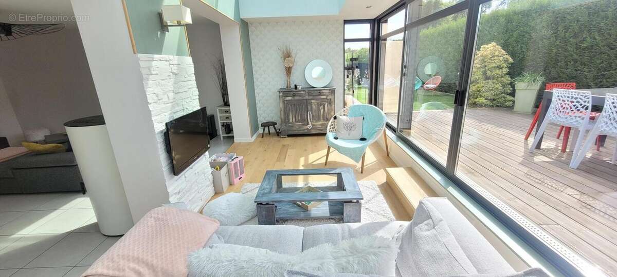 Photo 2 - Maison à SAINT-JEAN-BREVELAY