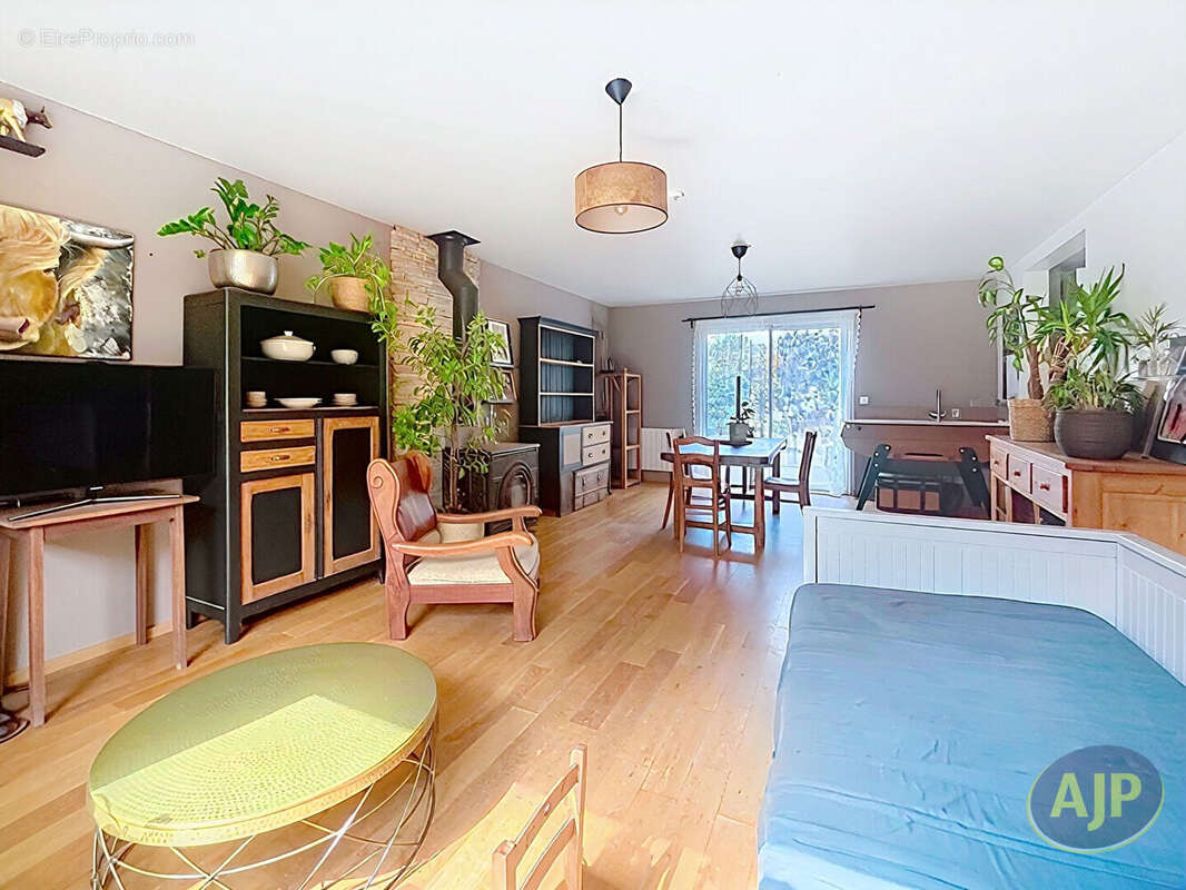 Maison 5 pièces 116 m² Montreuil-sur-Ille - photo 2