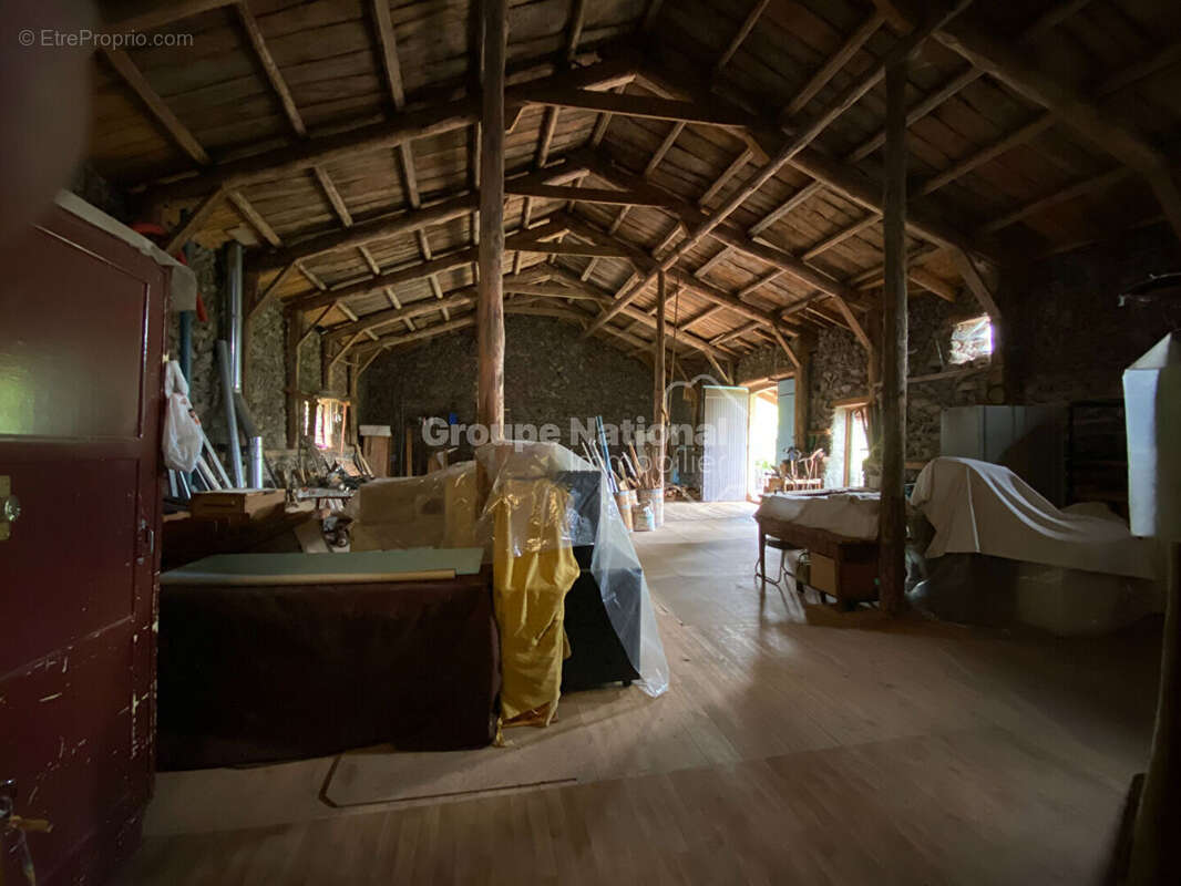 Maison à SAINT-MARTIN-DE-FUGERES