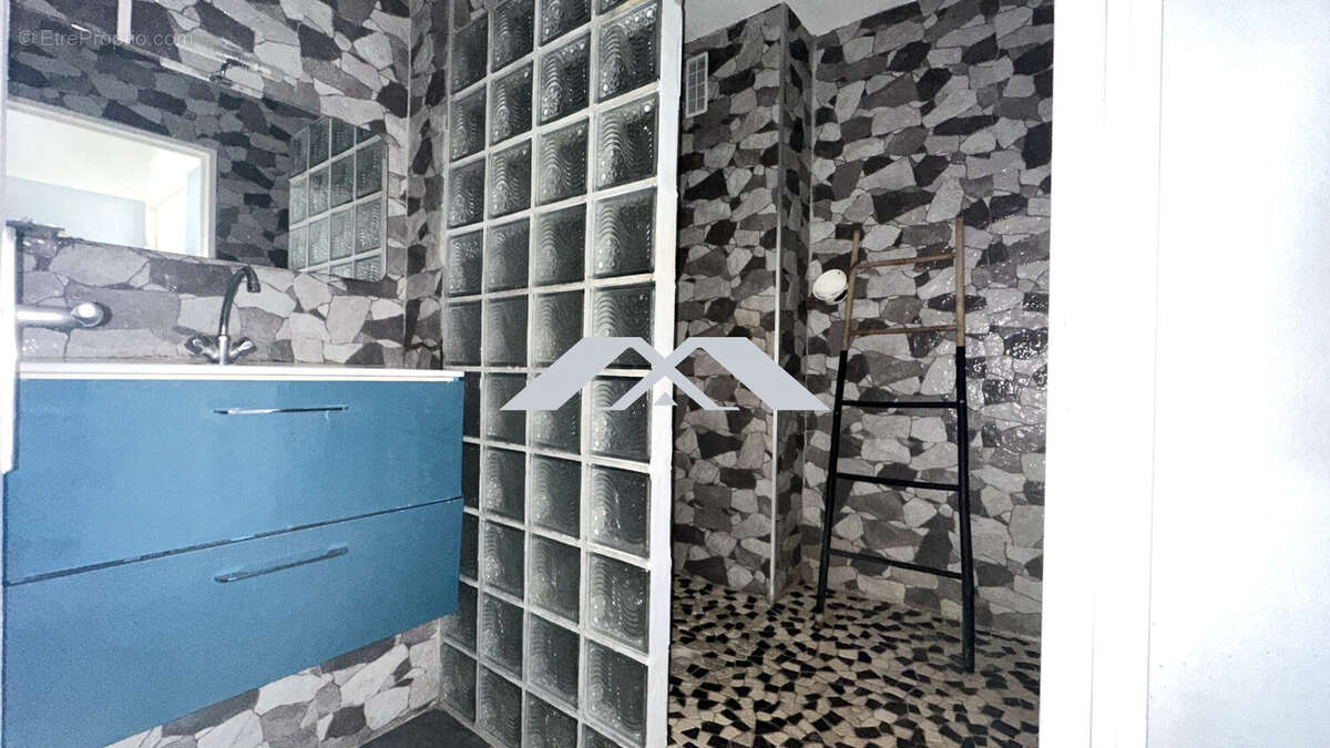 Appartement à SAINTE-MARIE