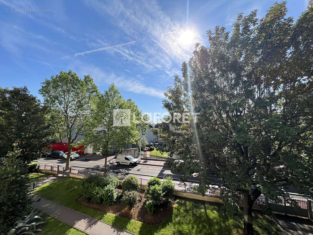 Appartement à MONTROUGE