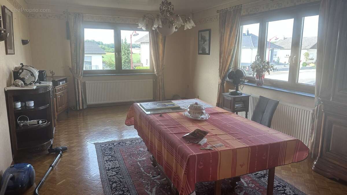 Maison à NEUFGRANGE