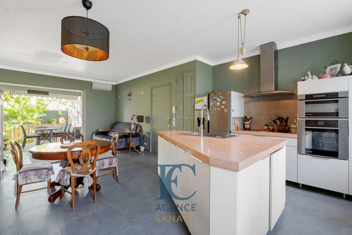 Appartement à OLLIOULES