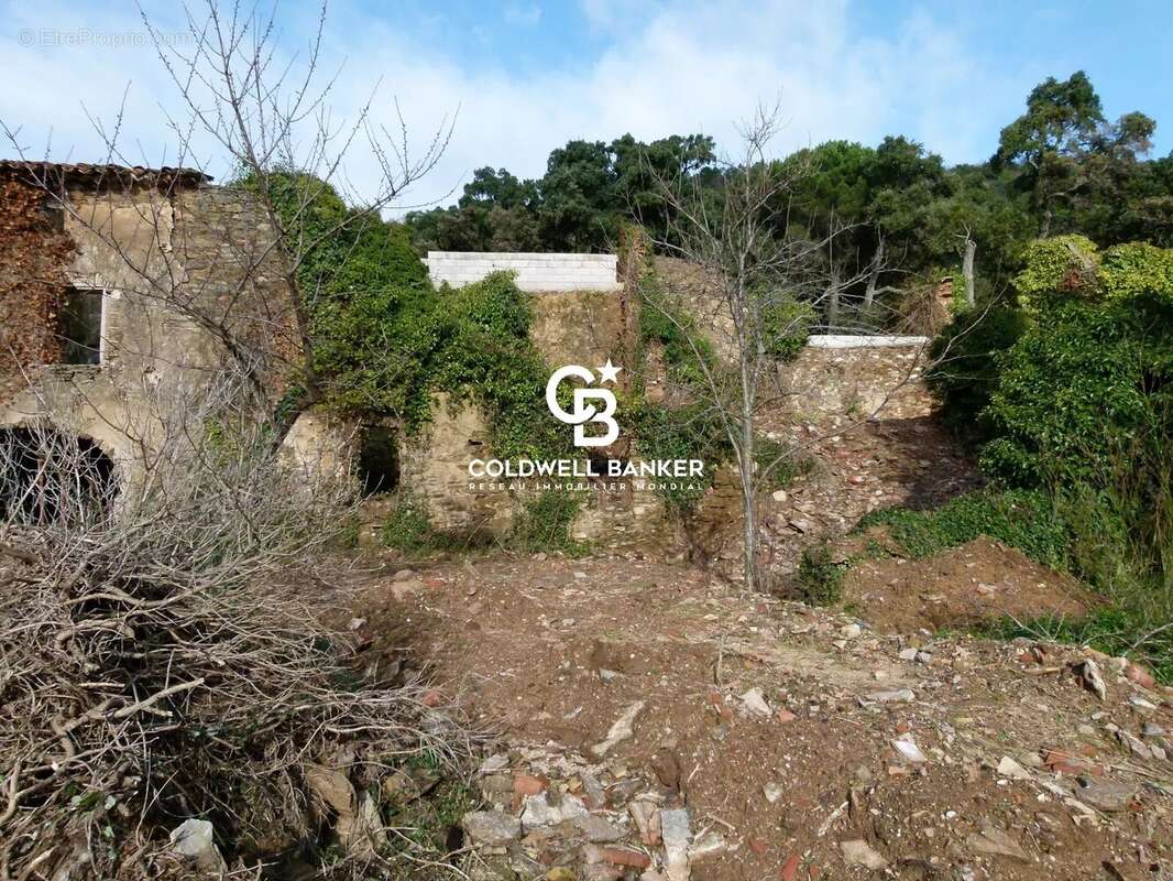 Maison à LA GARDE-FREINET