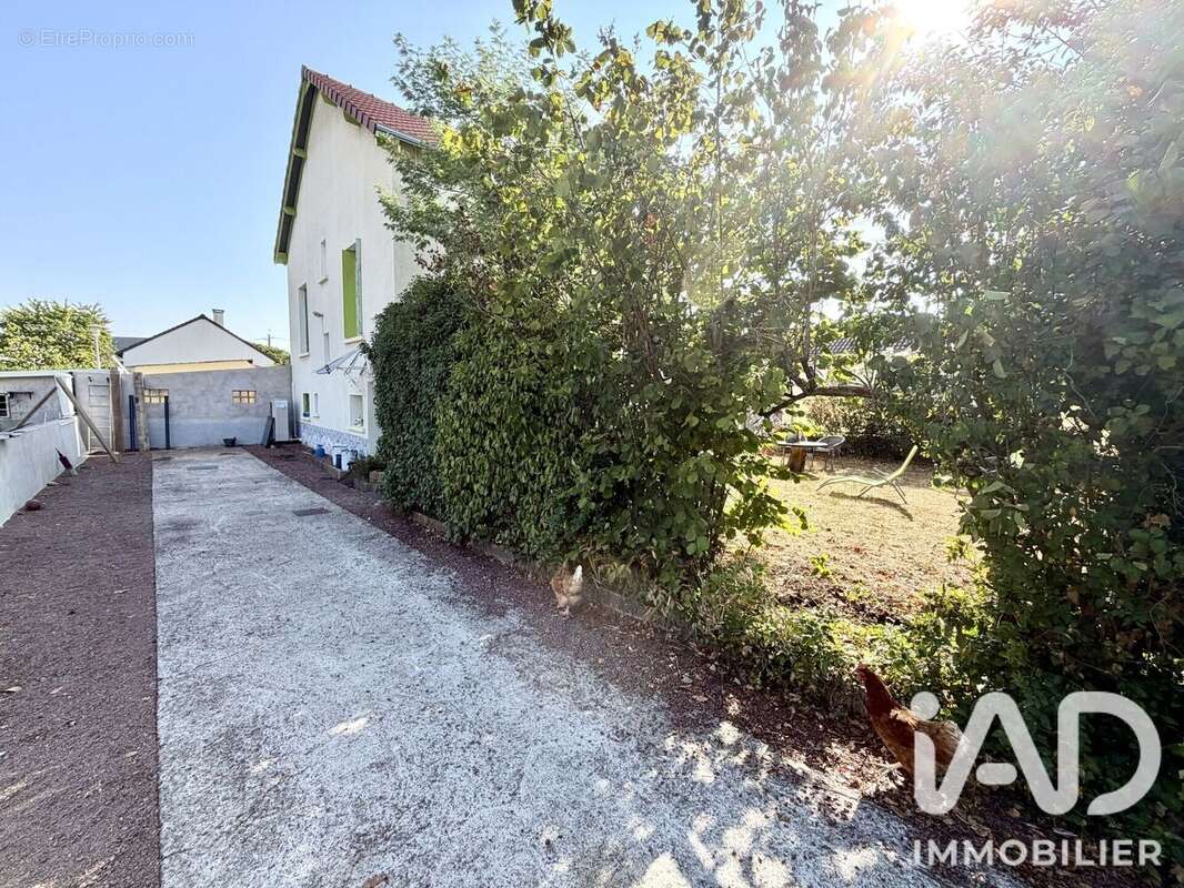 Maison 76 m² à Chatellerault  - photo 2