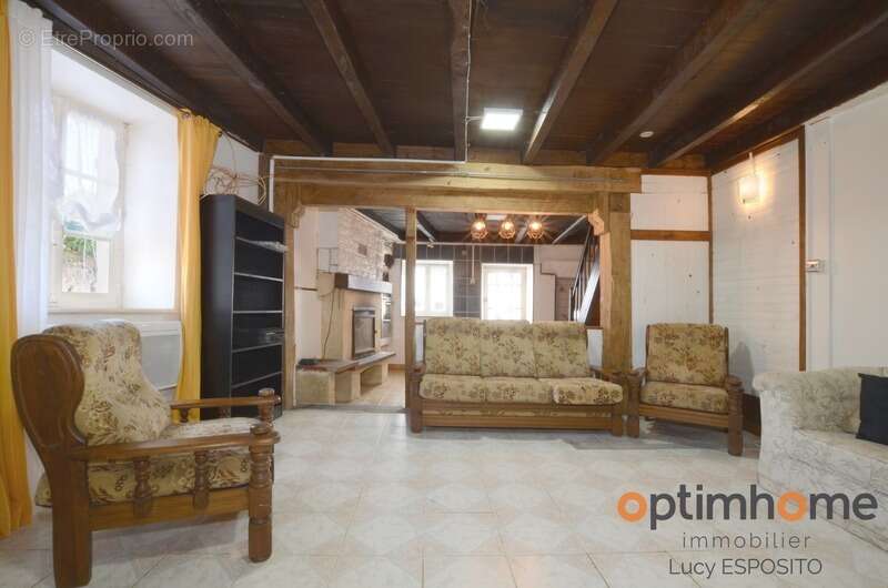  Charmante maison de village à rénover – Villeneuve, Brigueuil (Charente) - photo 3